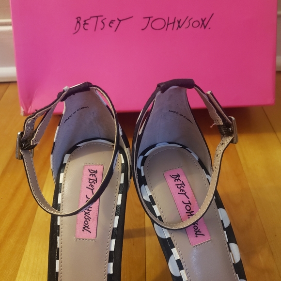 Betsy Johnson Lylly BLK PK DOT - Picture 3 of 10